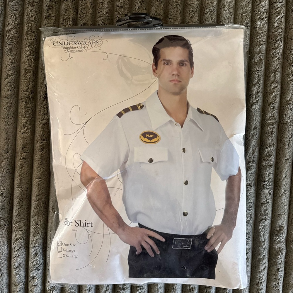 Men’s White Short-Sleeve Pilot Button-Down Shirt